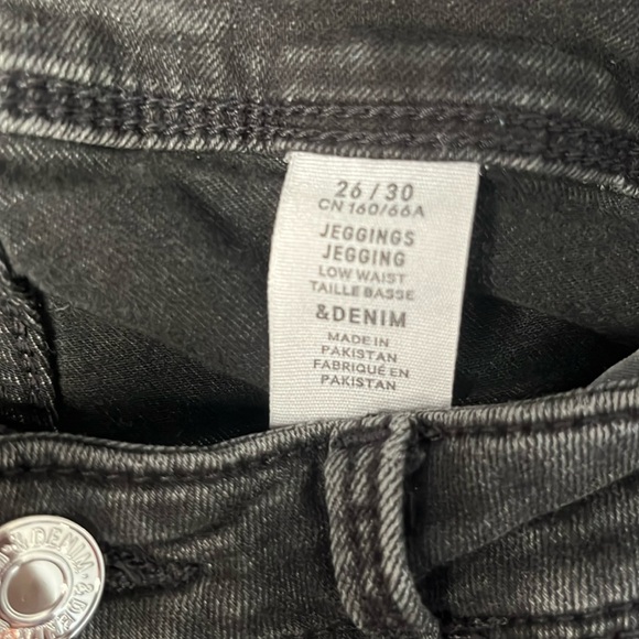 H&M charcoal jeggings - Picture 5 of 5